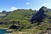 32 Dalla Cima di Mezzeno il percorso ad anello sul Pizzo Farno